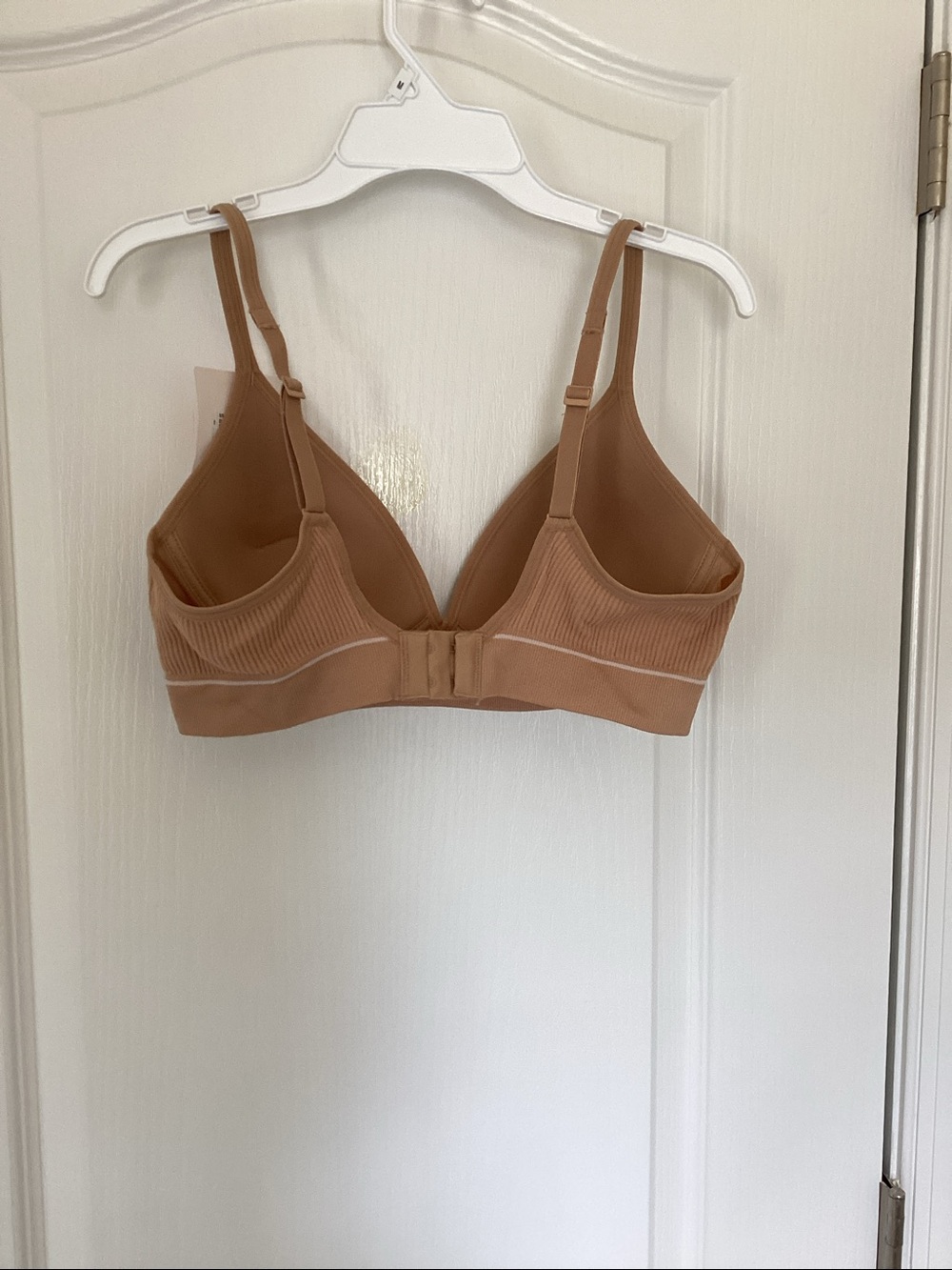 Hanes Beige Ribbed bra - Picture 3 of 4